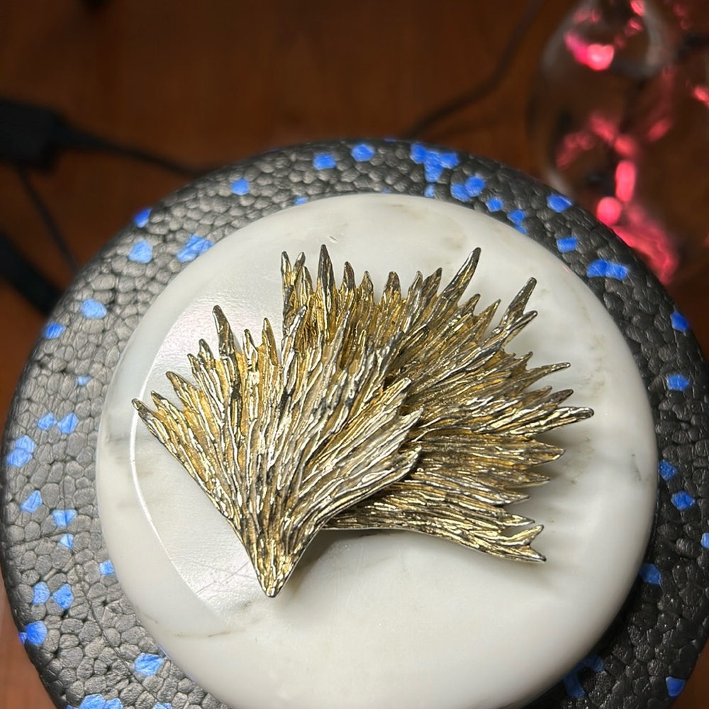 Vintage Ledo 1960’s Vintage Brooch